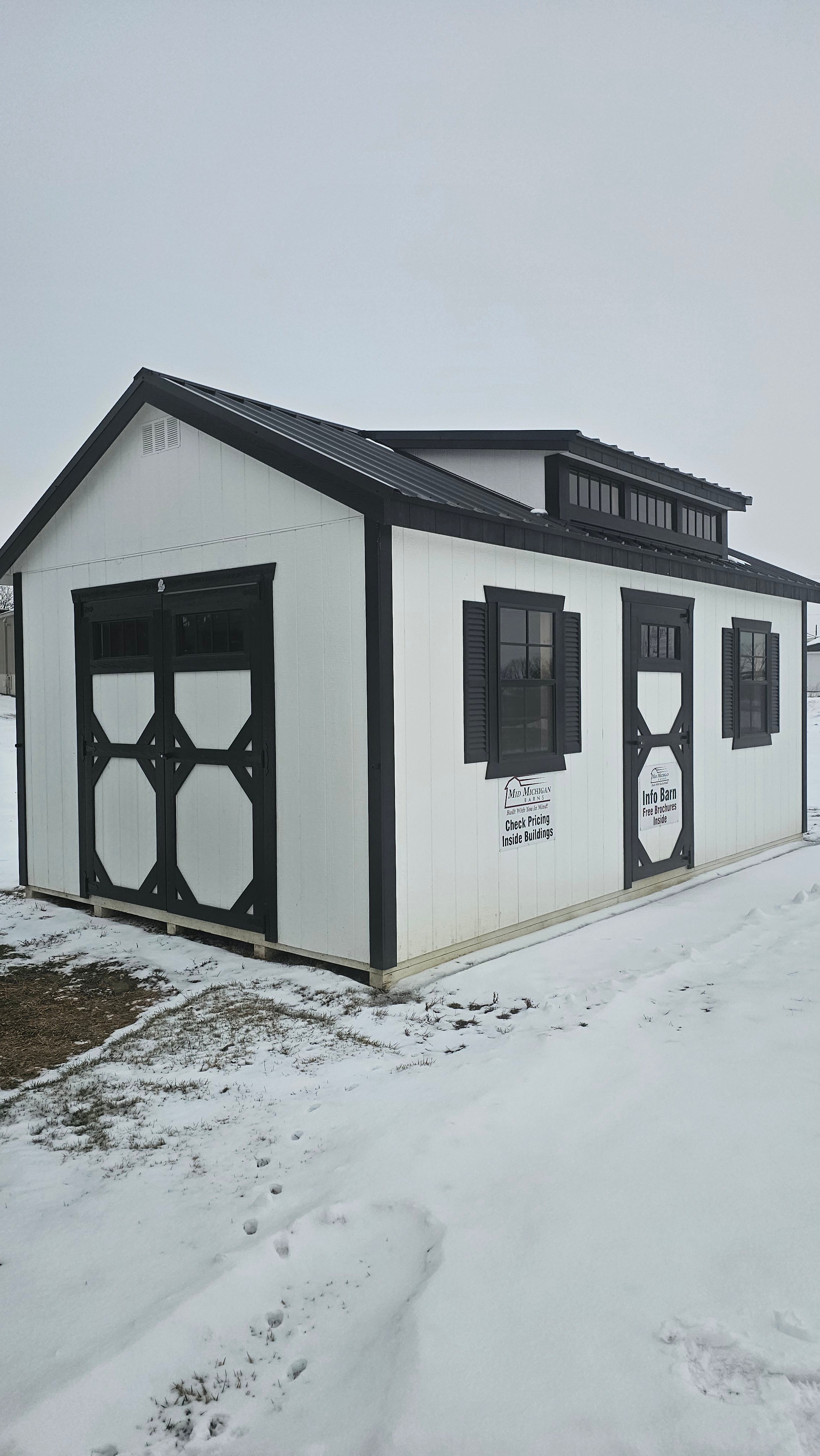 Painted County Nook 12x20